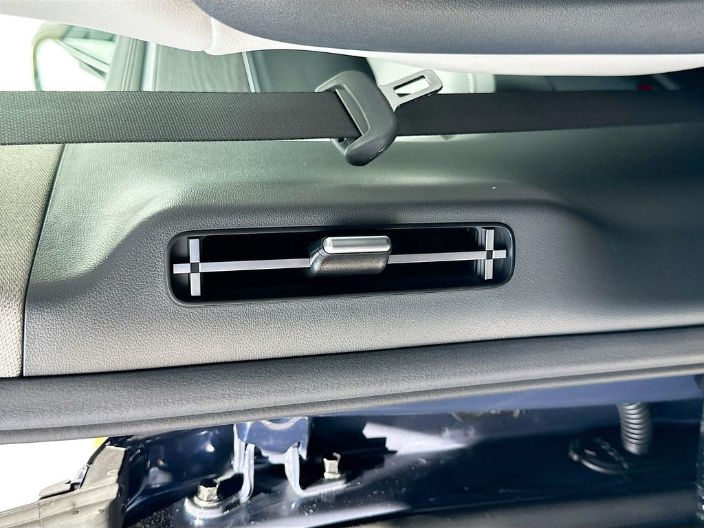 2025 Hyundai Santa Fe Limited 18