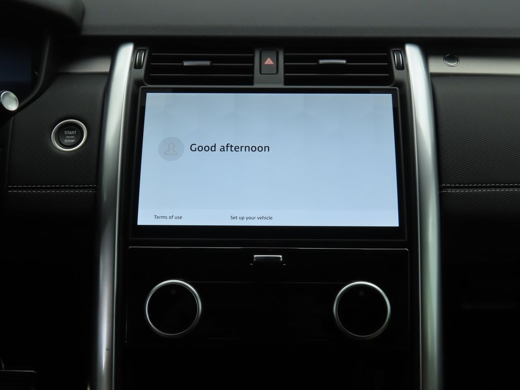 Thumbnail: 2026 Land Rover Discovery - 14