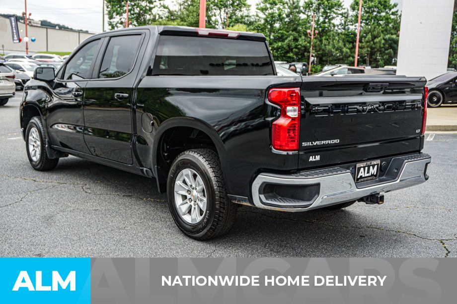 Used 2025 Black Chevrolet LT image 4