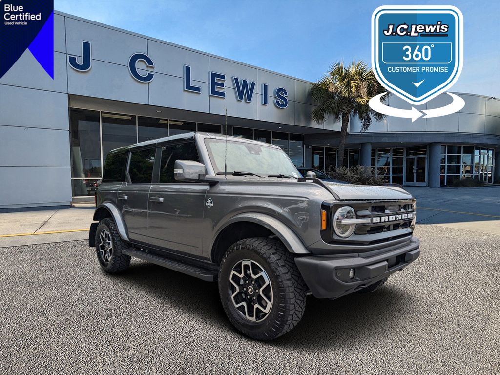 2024 Ford Bronco Outer Banks
