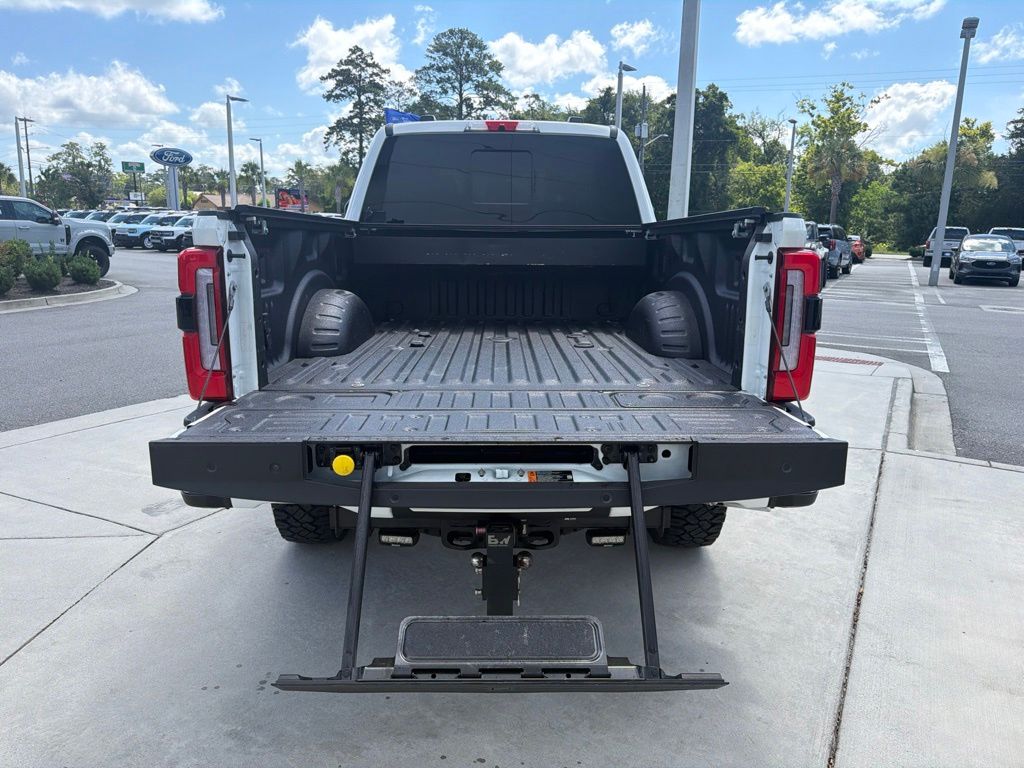 2024 Ford F-350 Super Duty Platinum