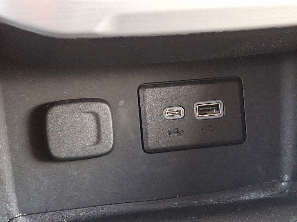 Thumbnail: 2023 GMC Acadia - 25