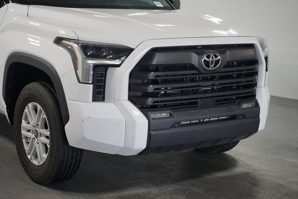 Thumbnail: 2023 Toyota Tundra - 4