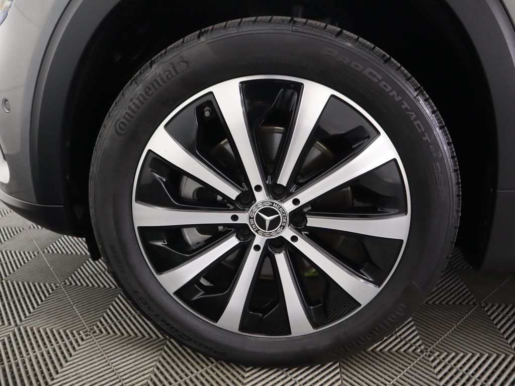 Thumbnail: 2023 Mercedes-Benz GLB - 30