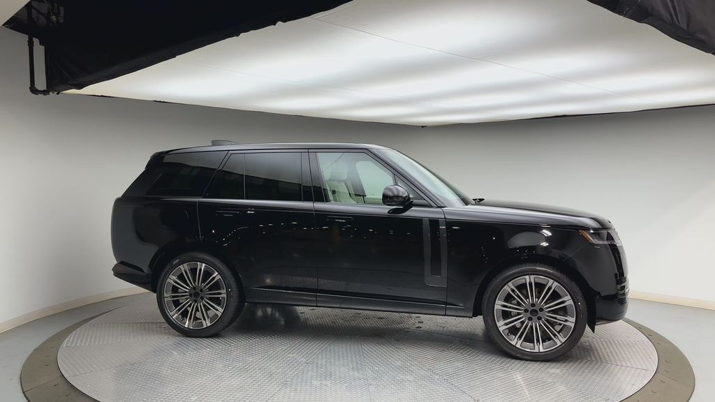 Thumbnail: 2026 Land Rover Range Rover - 9