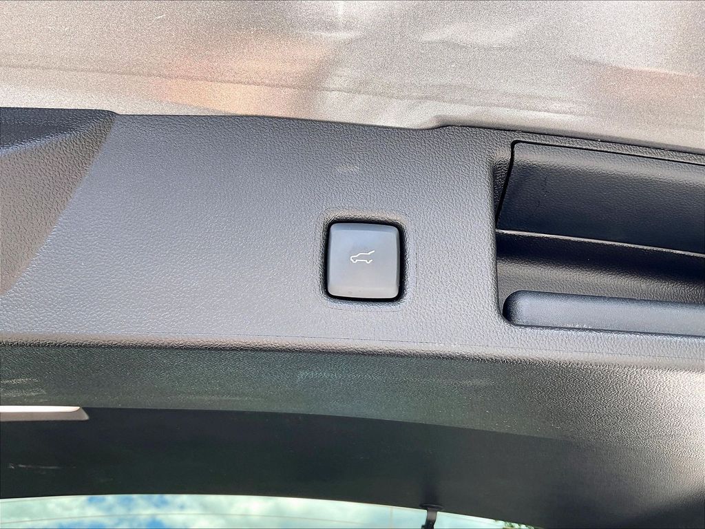 2025 Ford Escape — photo 35