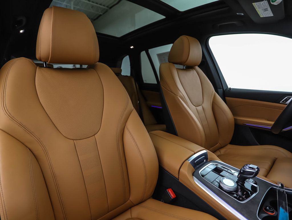 Thumbnail: 2022 BMW X5 - 31