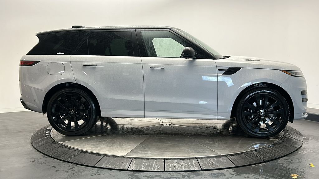 2025 Land Rover Range Rover Sport Dynamic 6