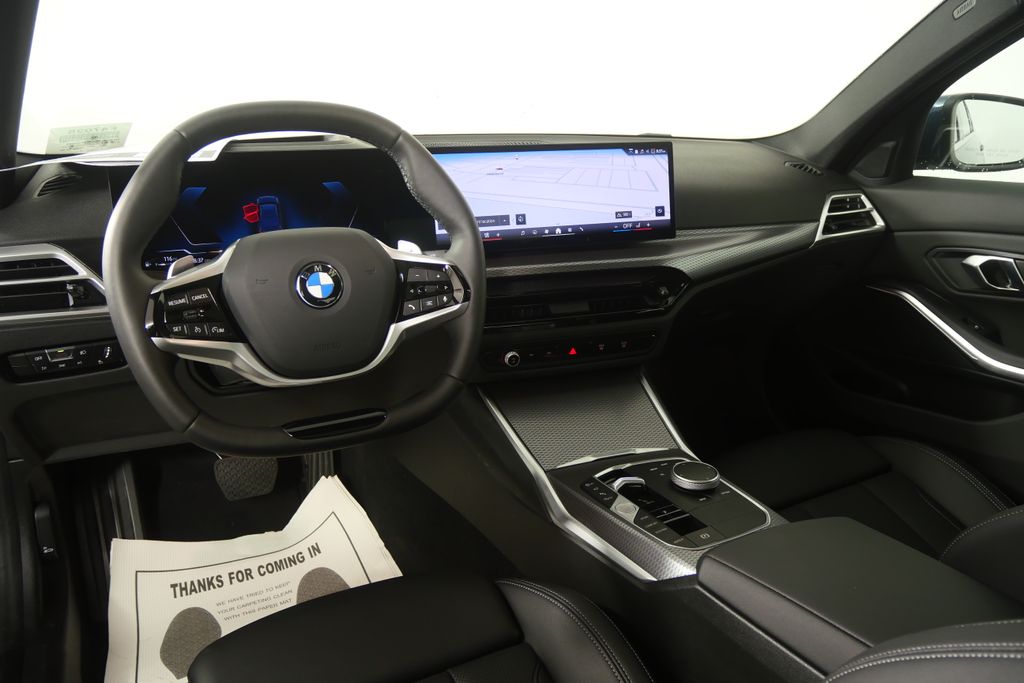 Thumbnail: 2025 BMW 3 Series - 17