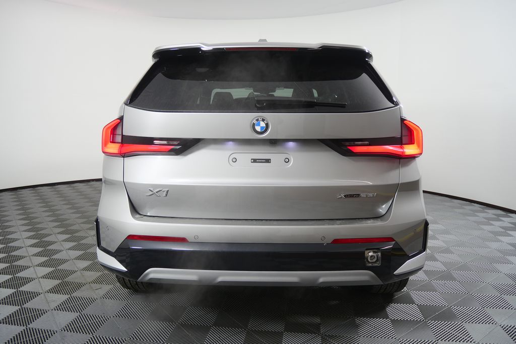 Thumbnail: 2026 BMW X1 - 4