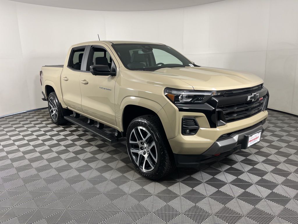 Thumbnail: 2024 Chevrolet Colorado - 6