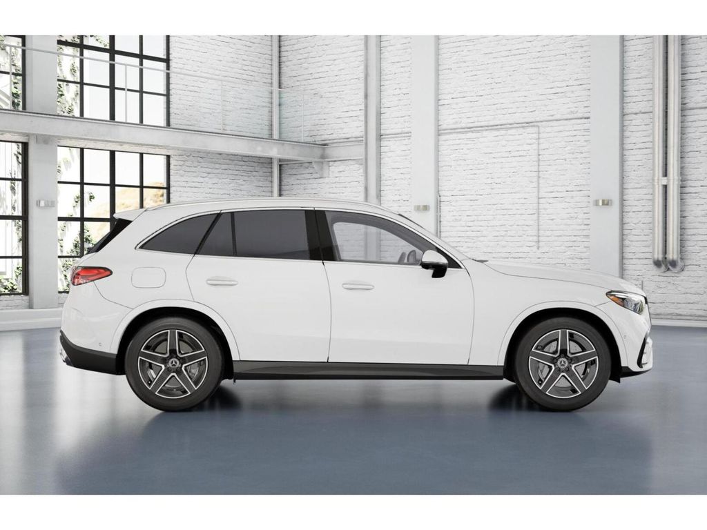 2025 Mercedes-Benz GLC 350 2