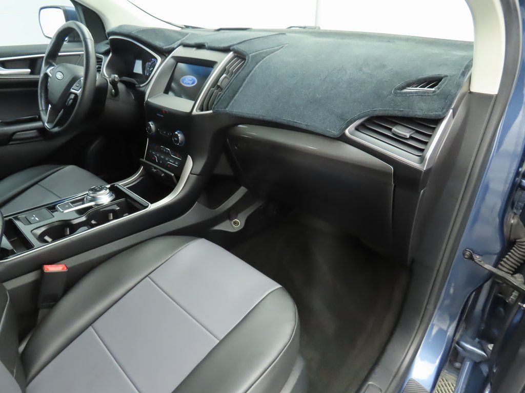 Thumbnail: 2019 Ford Edge - 18