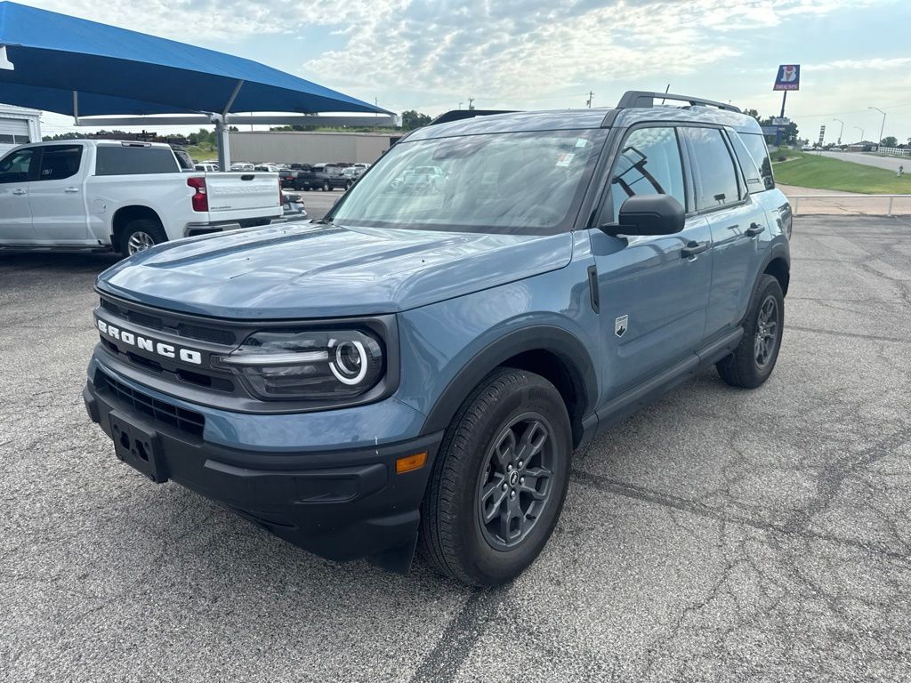 View vehicle photo 3