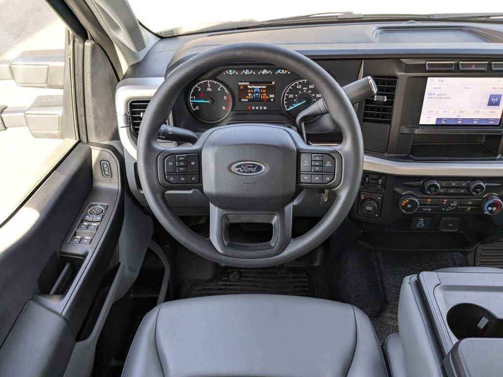 2024 Ford F-350 Super Duty XL