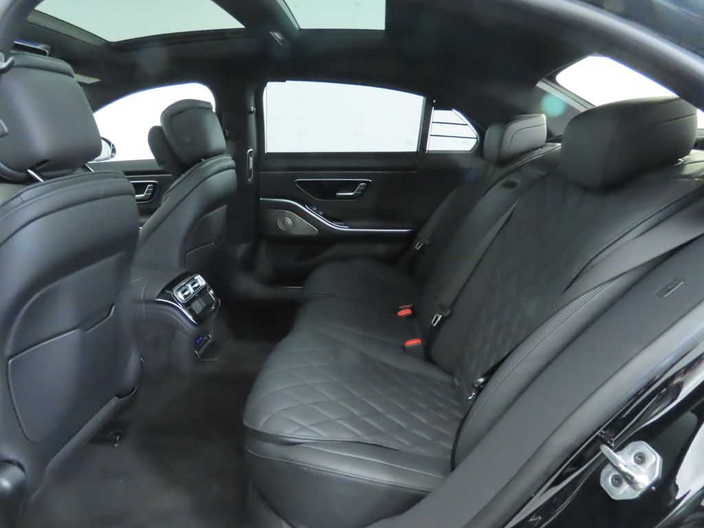 2025 Mercedes-Benz S-Class S 580 22