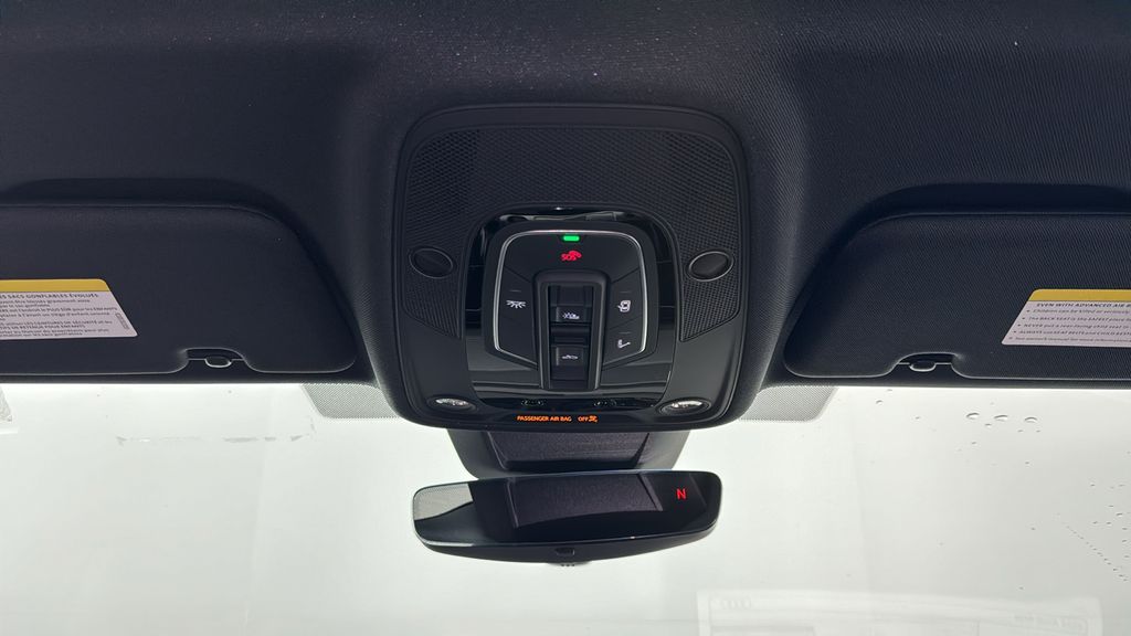 Thumbnail: 2024 Audi SQ8 - 22