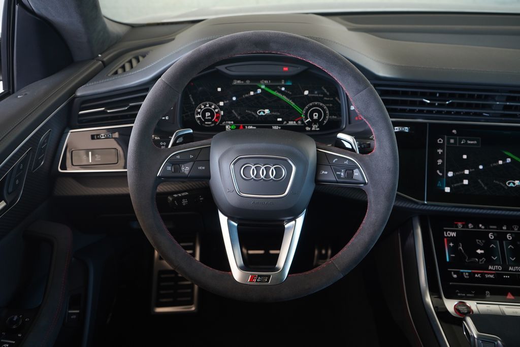 Thumbnail: 2026 Audi RS Q8 - 9