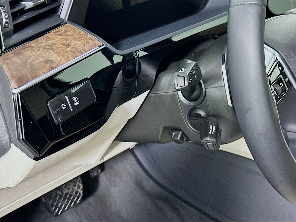 Thumbnail: 2019 Audi e-tron - 10
