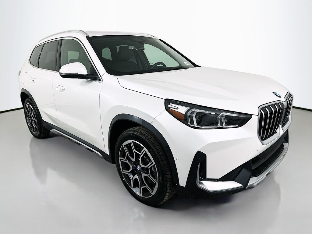 Thumbnail: 2026 BMW X1 - 3