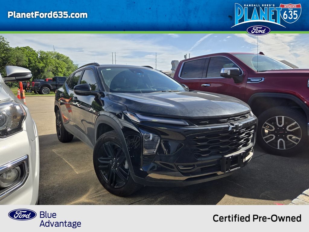 Black Metallic 2025 Chevrolet Trax Activ FWD SUV / Crossover Front-Wheel Drive 6-Speed Automatic
