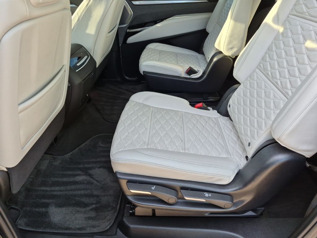 Used Car 2025 Cadillac Escalade Esv  Sport Platinum For Sale Under $120,000 In Austin, Texas