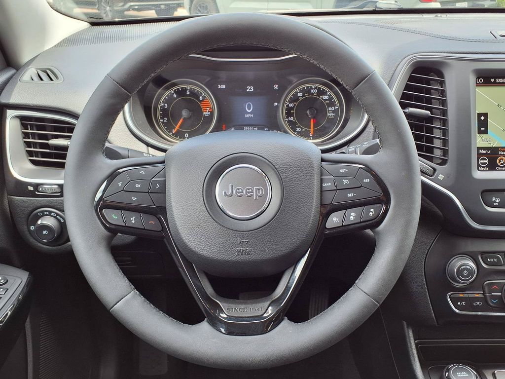 Used 2023 Jeep Cherokee SUV