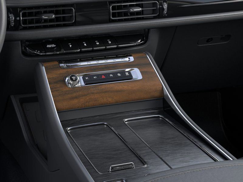 Thumbnail: 2025 Lincoln Aviator - 15