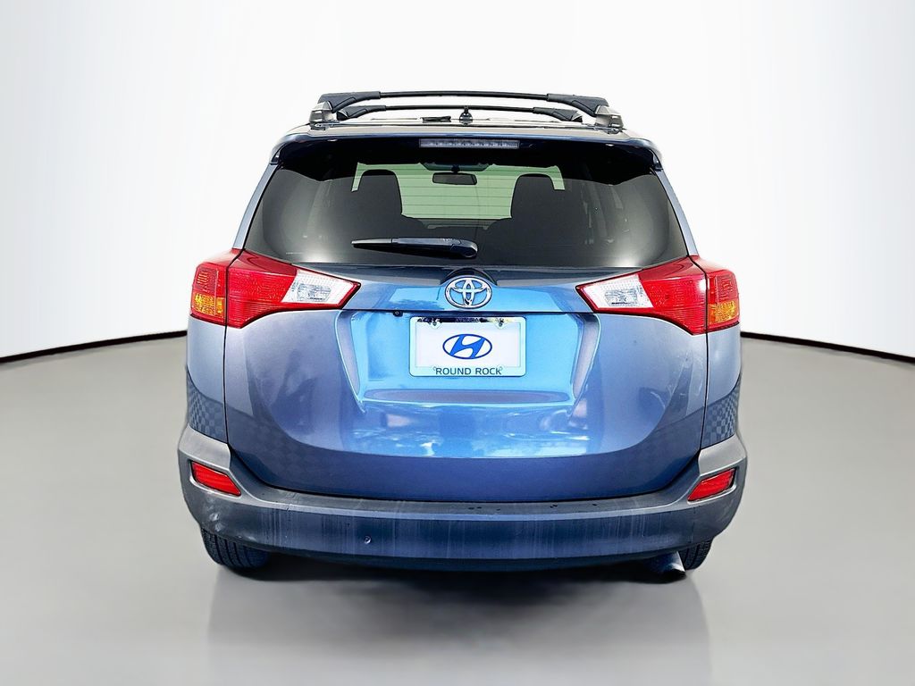 2014 Toyota RAV4 LE 6