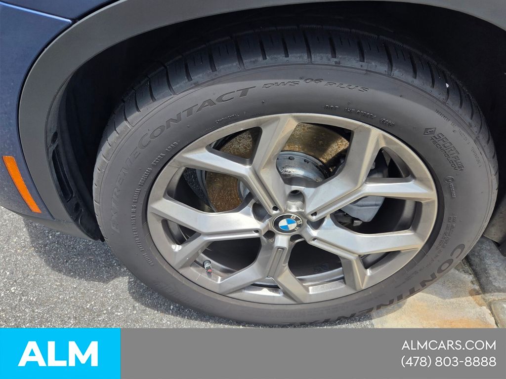 Used 2022 Blue BMW sDrive30i image 26