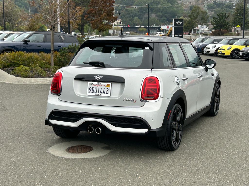 Thumbnail: 2023 MINI Cooper - 5