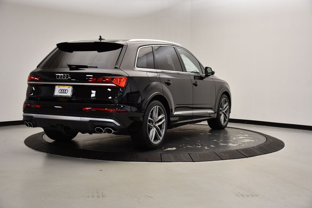 2025 Audi SQ7  5