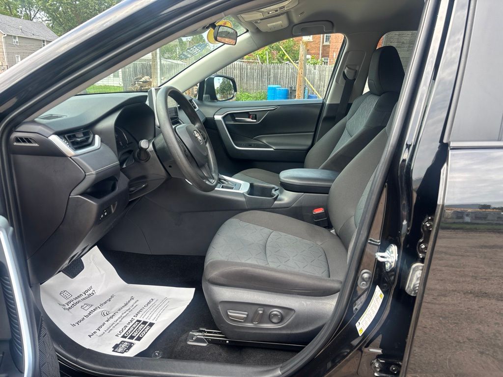 Used 2025 Toyota RAV4 SUV