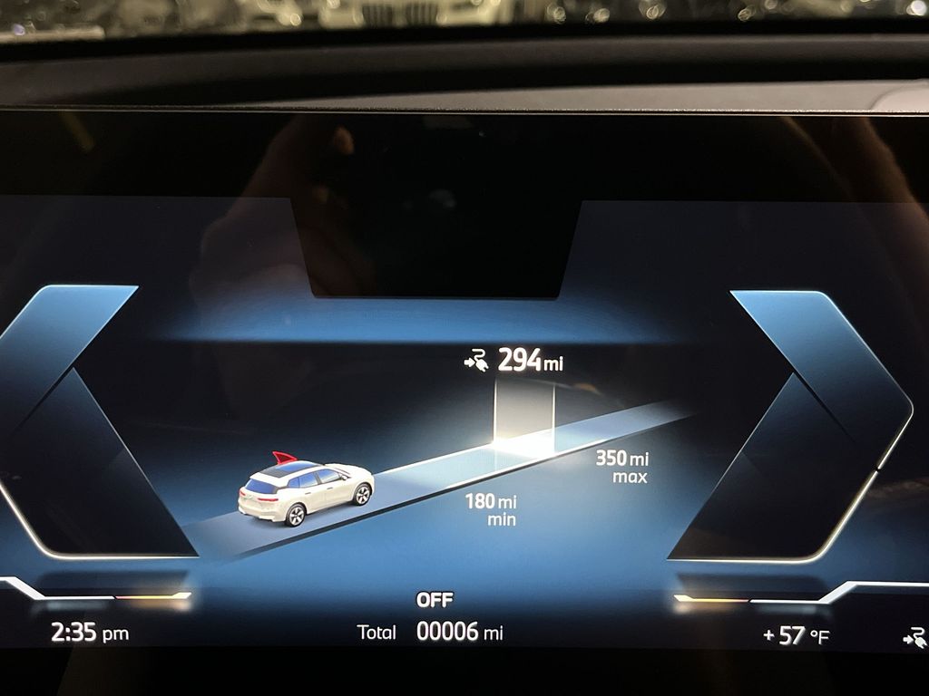 Thumbnail: 2026 BMW iX - 15