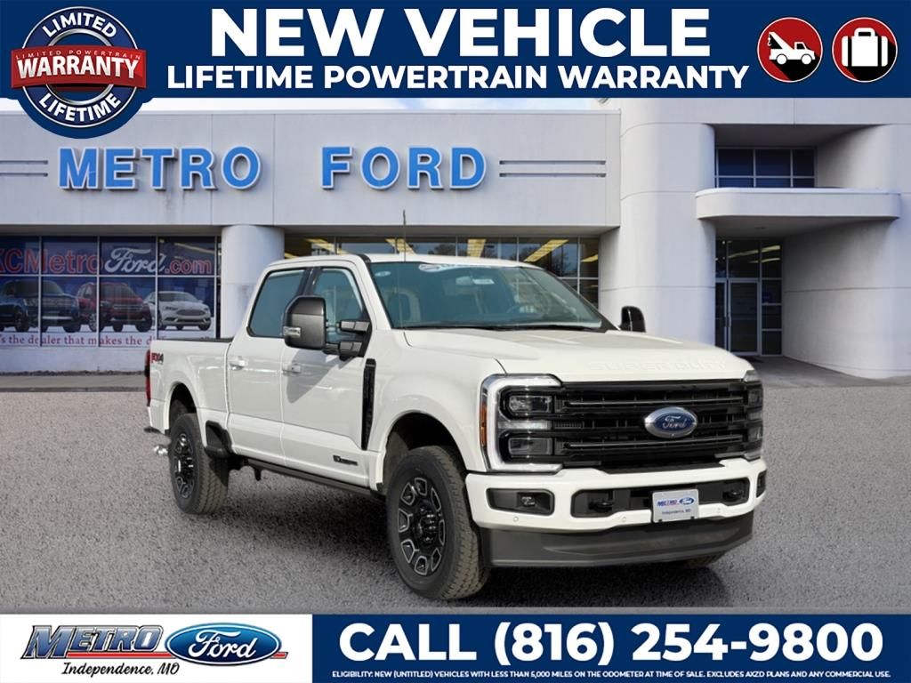 Star White Metallic Tri-Coat 2025 Ford F-250 Super Duty Pickup Truck Four-Wheel Drive Automatic