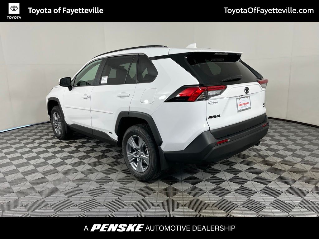2025 Toyota RAV4 XLE 11