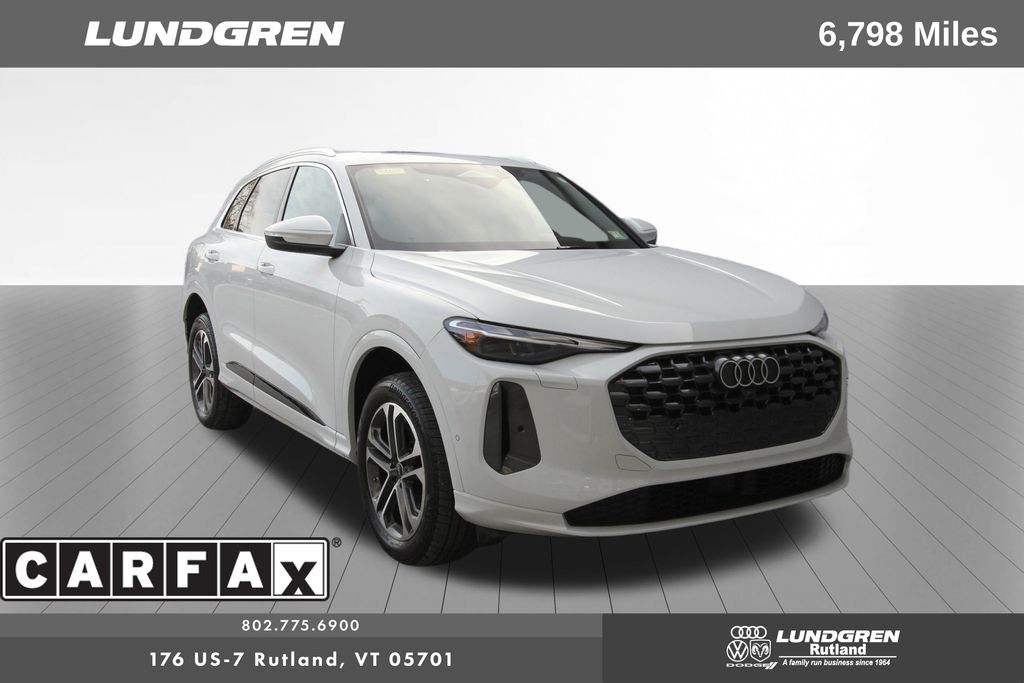 2025 Audi New Q5 Premium's photo