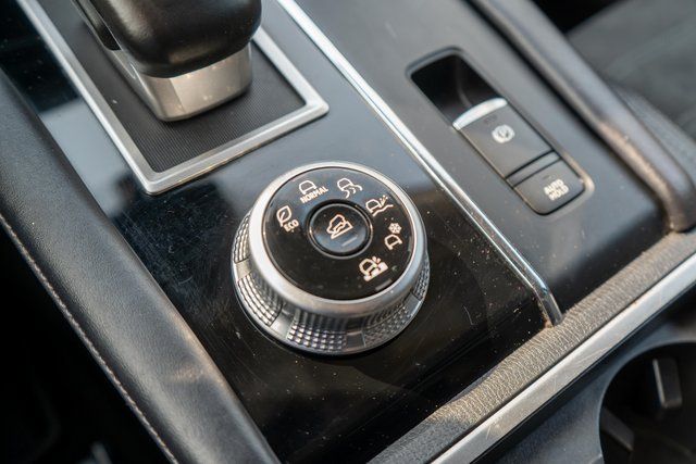 2023 Mitsubishi Outlander SE Gray at Subaru and VW of Moon Township