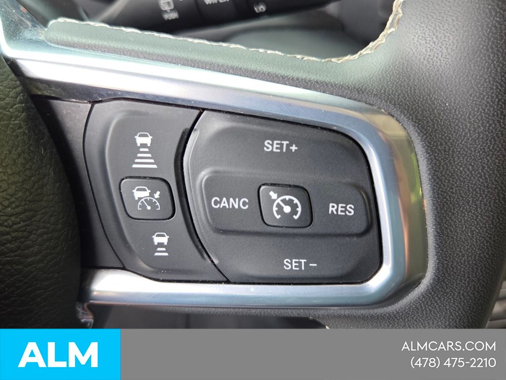 Used 2025 Black Jeep Sahara image 26