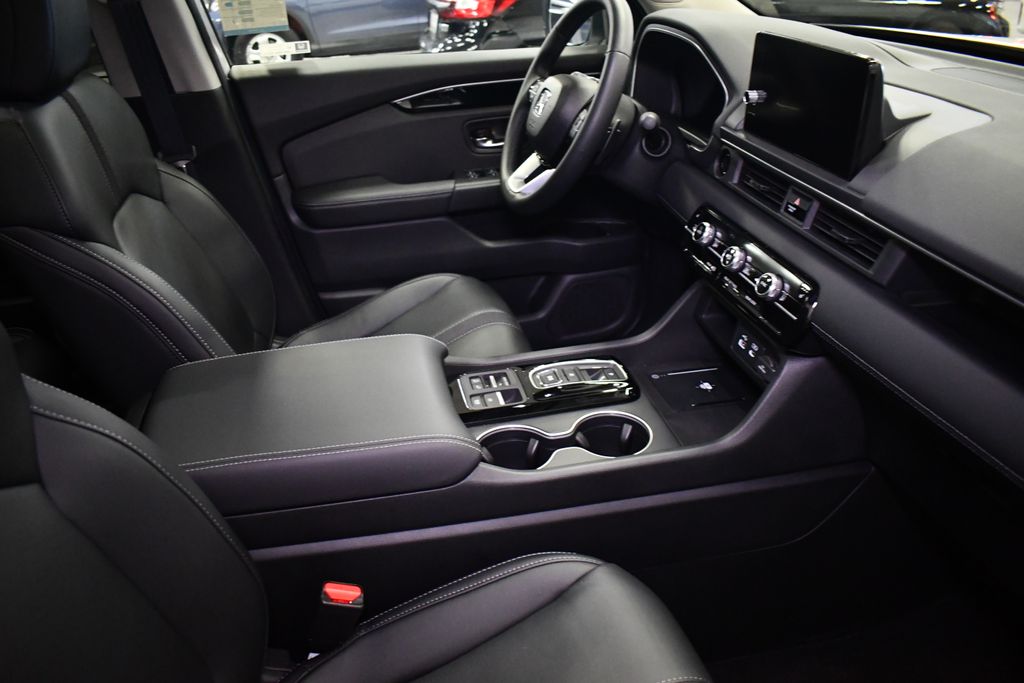 Thumbnail: 2025 Honda Pilot - 32