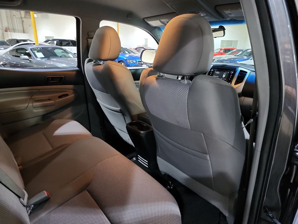 2014 Toyota Tacoma V6 photo