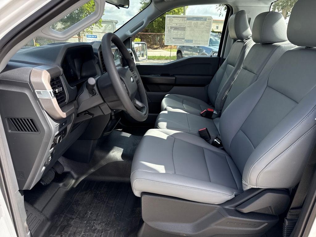 2025 Ford F-150 XL photo 14