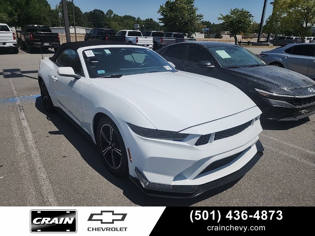 Oxford White 2025 Ford Mustang Convertible Rear-Wheel Drive Automatic