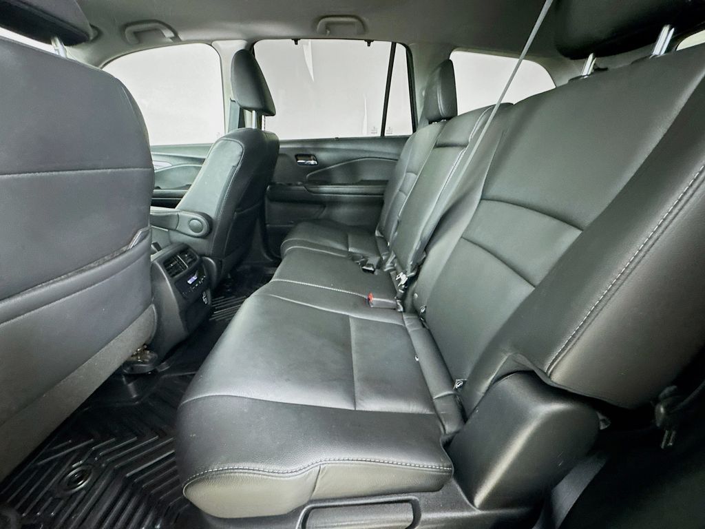 Used Car 2021 Honda Pilot  Ex-l For Sale Under $30,000 In Austin, Texas