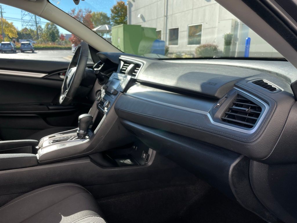 Thumbnail: 2016 Honda Civic - 31