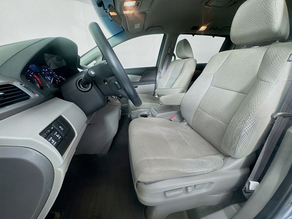 Used Car 2016 Honda Odyssey  Se For Sale Under $15,000 In Austin, Texas