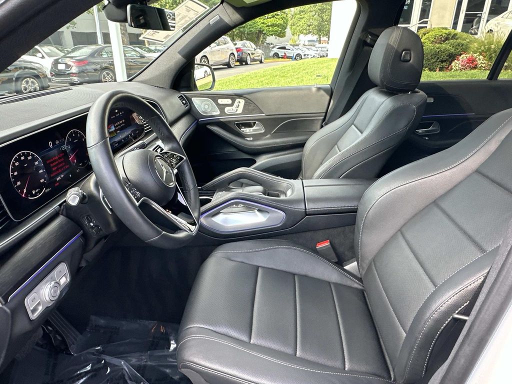 Thumbnail: 2026 Mercedes-Benz GLE - 15
