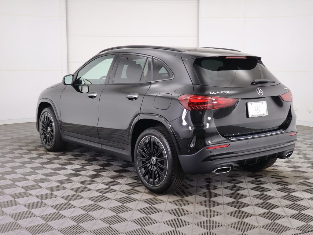 Thumbnail: 2026 Mercedes-Benz GLA - 7