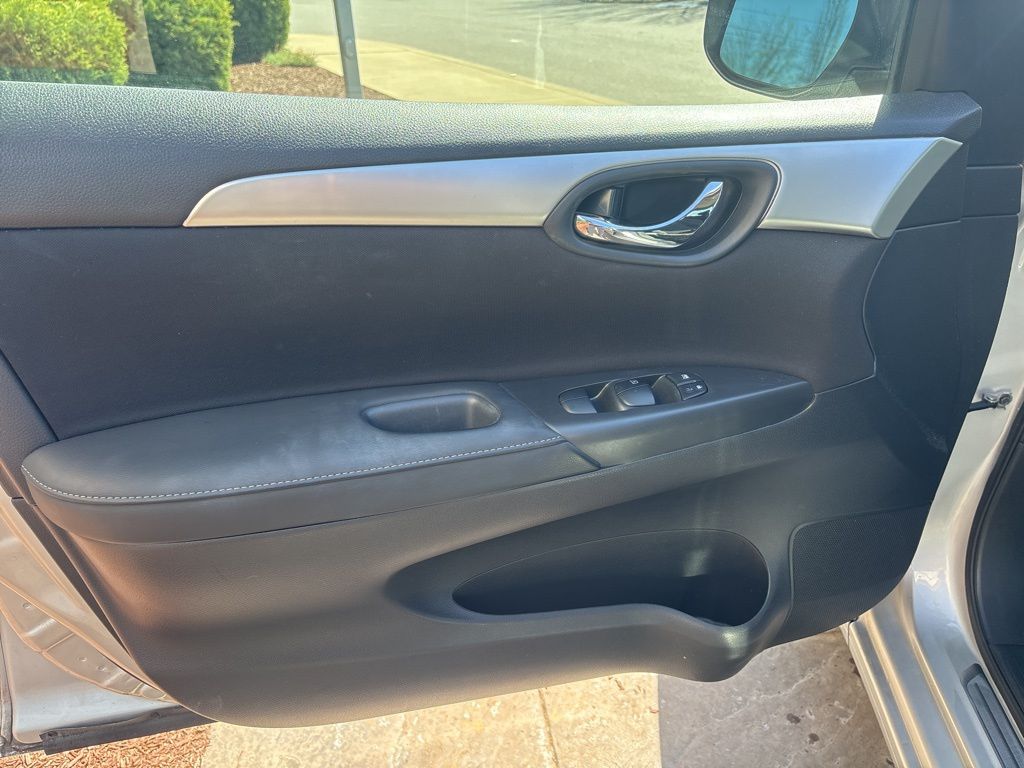 Used 2019 Silver Nissan S image 20