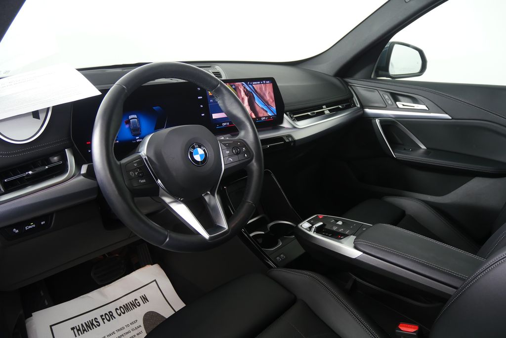 Thumbnail: 2025 BMW X1 - 13